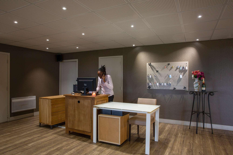 Public Area 2, Inter-Hotel Orleans Nord, Loiret