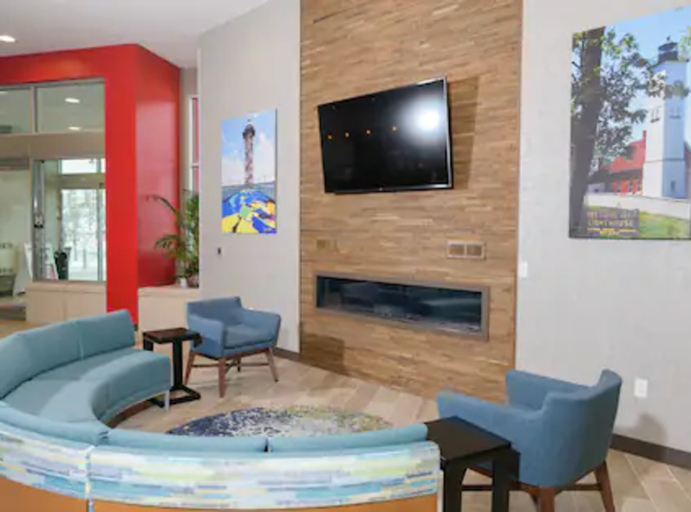 Public Area 2, Hampton Inn & Suites Erie Bayfront, Erie