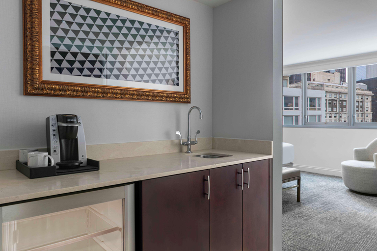 Bedroom 2, The Royal Sonesta Chicago Downtown, Cook