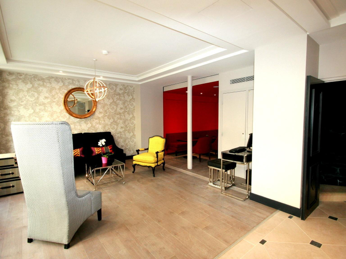 Public Area 2, Gustave Hotel, Paris