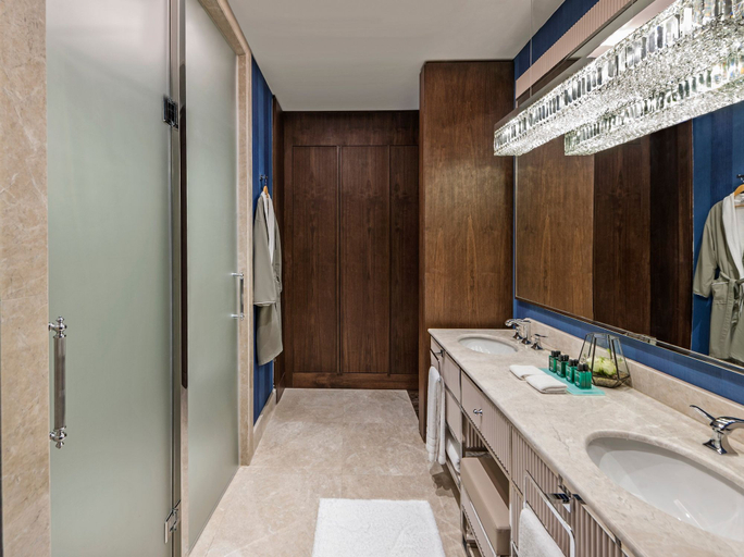 Bathroom 4, Kaya Palazzo Resort & Casino