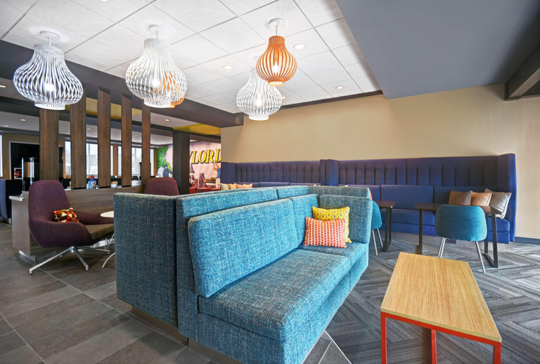 Public Area 2, Tru By Hilton Gaylord, MI, Otsego
