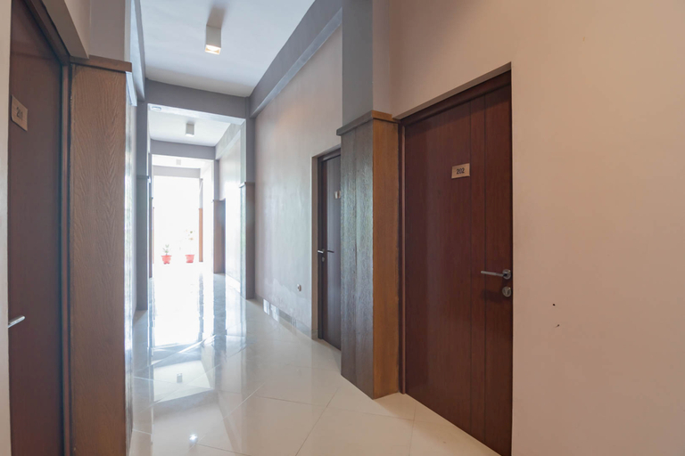 Public Area 3, Urbanview Hotel Syariah Insani Cisarua Puncak, Bogor