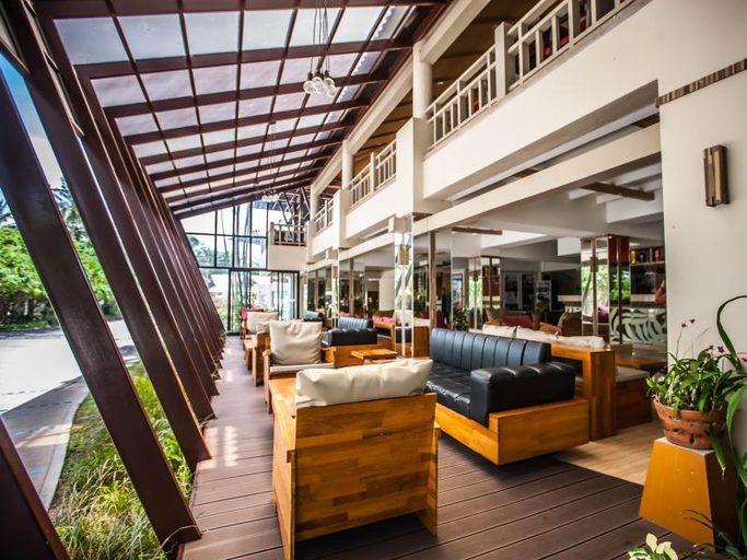 Public Area 4, Natural Park Resort, Pattaya