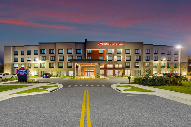 Exterior & Views 2, Hampton Inn & Suites Alachua I-75, Alachua
