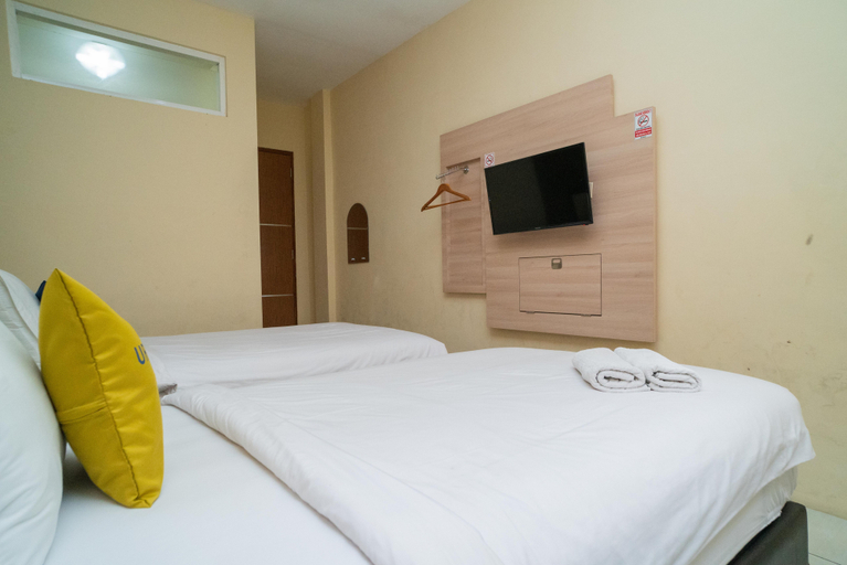 Bedroom 3, Urbanview Hotel Omah Anin Batu by RedDoorz, Malang
