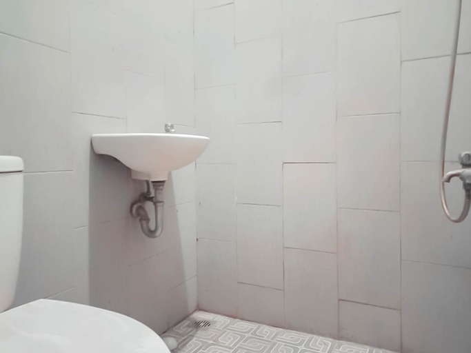 Bedroom 4, Koolkost Syariah near Universitas Siliwangi Tasikmalaya (Minimum Stays 30 Nights), Tasikmalaya