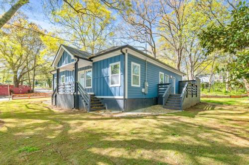 Warm cozy bungalow with a new home feel., Fulton