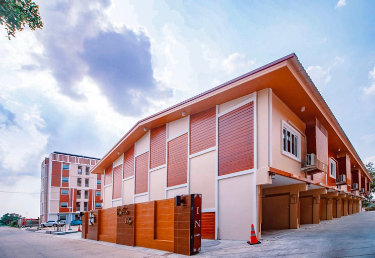 Tripletreesvillage, Lam Luk Ka