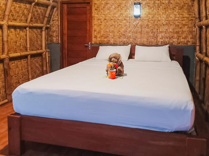 Villa Bambu Rinjani & Restaurant Mitra RedDoorz, Lombok