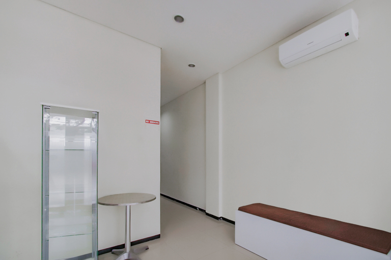 Bathroom, OYO 4004 Vivo Rooms, Malang