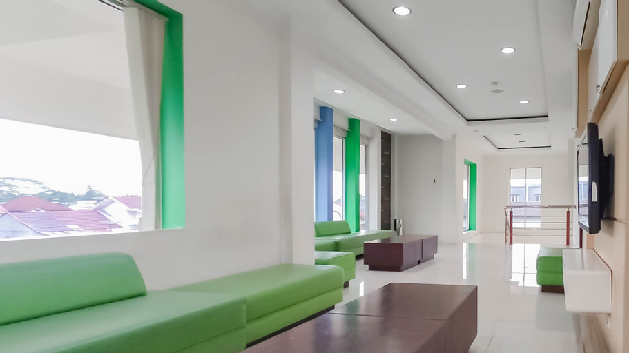 Public Area 2, Urbanview Hotel Syariah Dapen Pontianak by RedDoorz, Pontianak