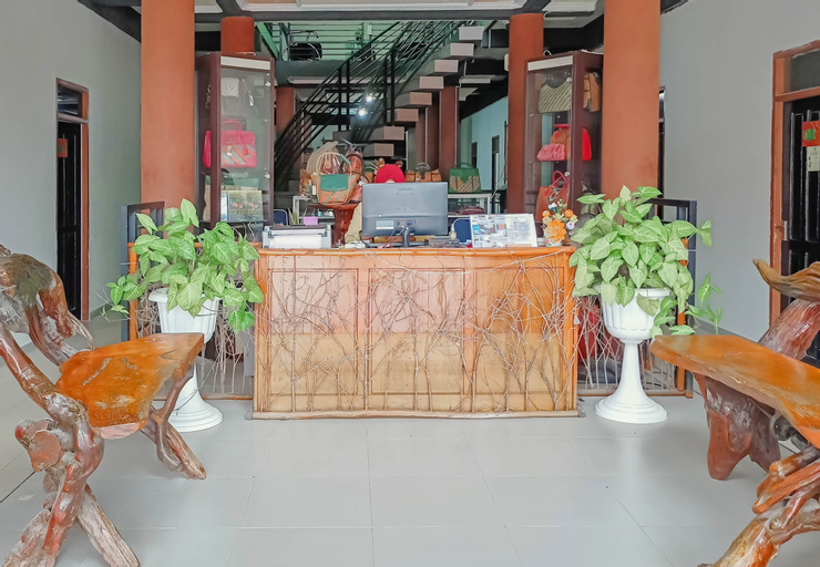 Public Area 2, Urbanview Hotel Bagoes Sintang by RedDoorz, Sintang