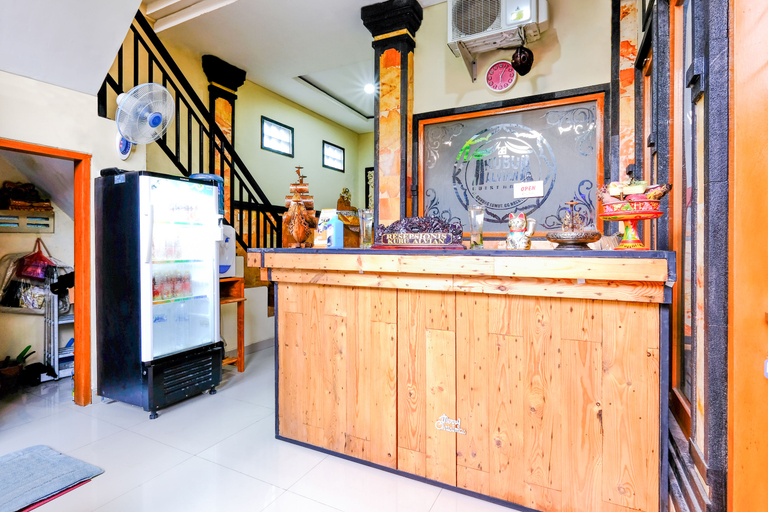 Public Area 4, OYO 3771 Kubu Alvian Guest House, Denpasar