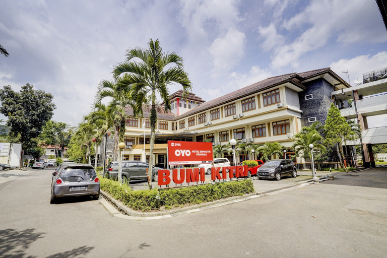 Exterior & Views 2, 3955 Hotel Bumi Kitri Pramuka, Bandung