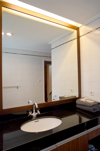 Bathroom 20