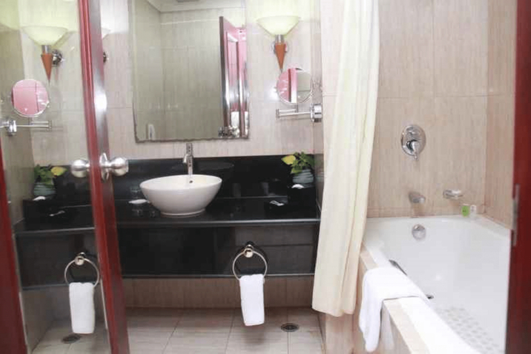 Bedroom 28