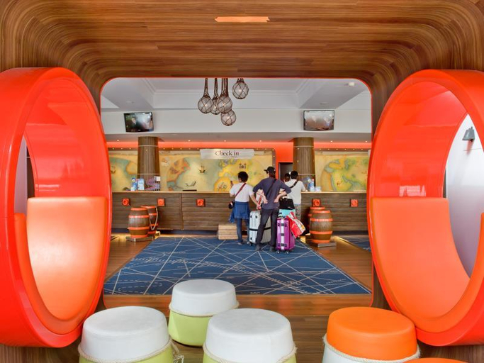 Public Area 3, Explorers Hotel, Seine-et-Marne