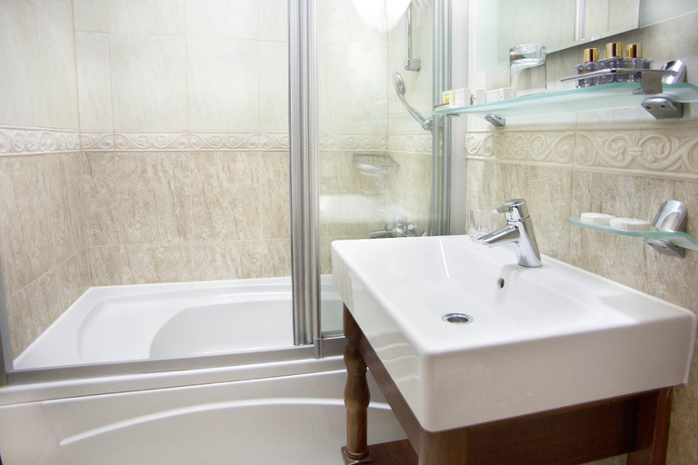 Bathroom 5, Best Western Empire Palace, Fatih