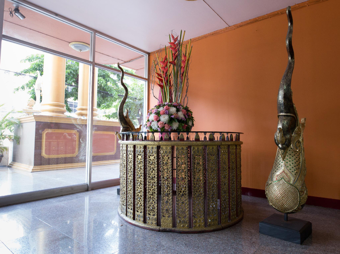 Public Area 4, King Royal II Hotel, Khlong San