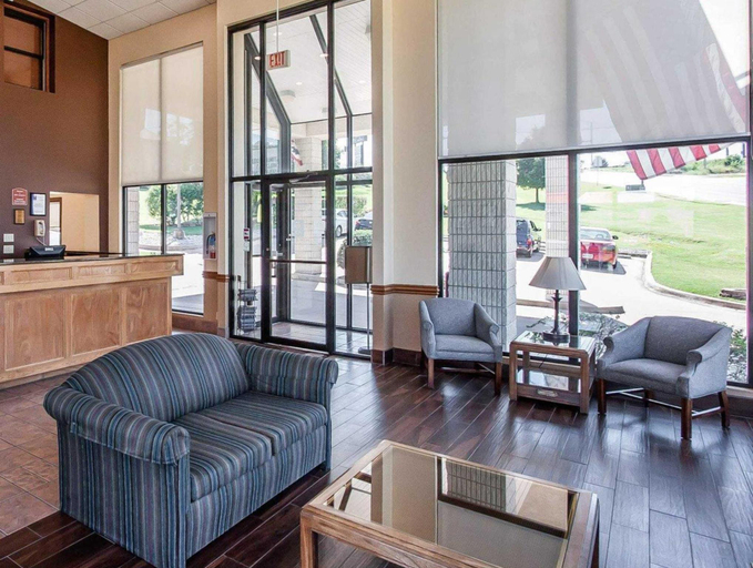 Public Area, Quality Inn West-Branson Theatre District, Taney