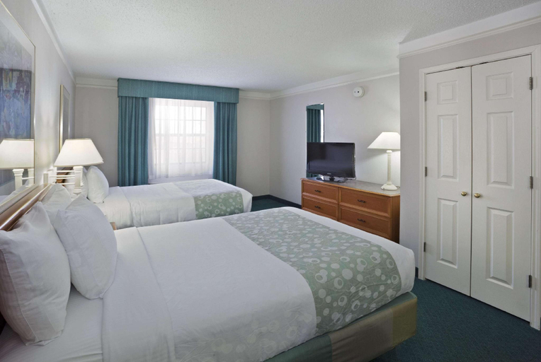Bedroom 3, La Quinta Inn By Wyndham Omaha West, Douglas