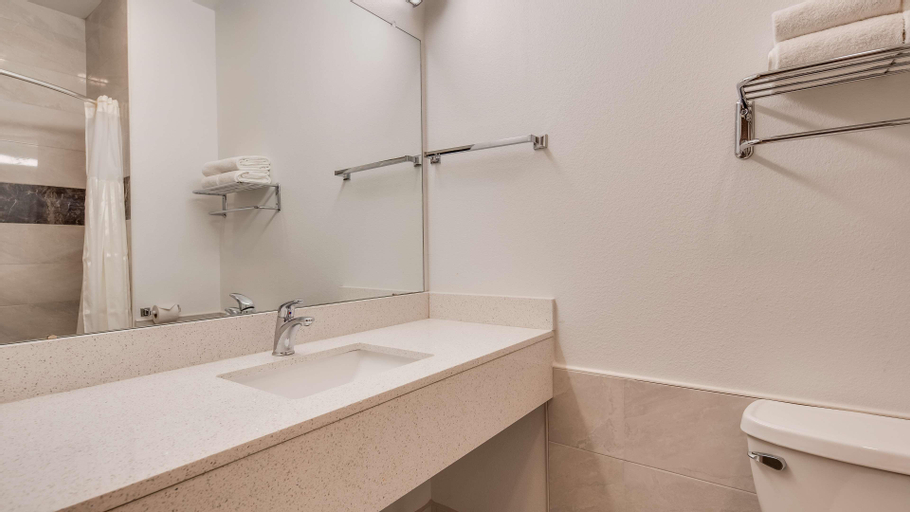 Bathroom 3