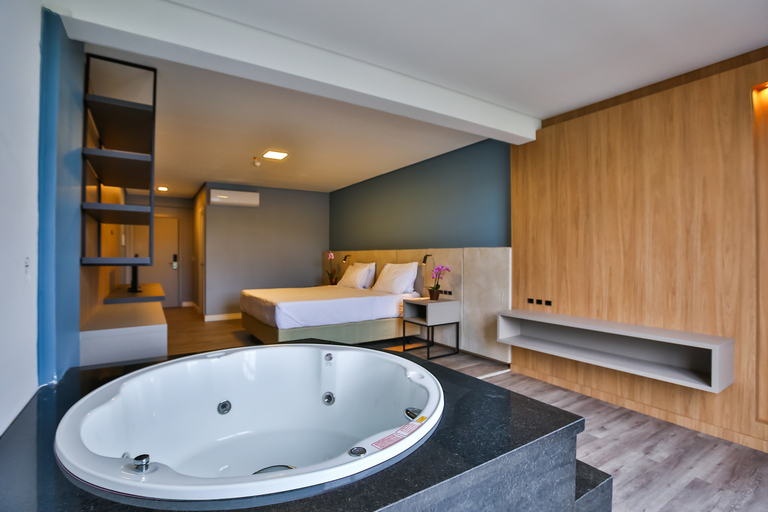 Bathroom 5, Grand Suites Family Resort, Itá