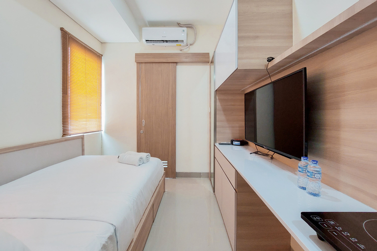 Bedroom 3, Comfort and Cozy Studio Apartment at B Residence By Travelio, South Tangerang