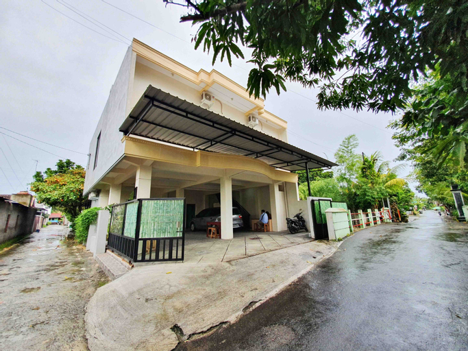 Exterior & Views, Griya Shinta Syariah Solo Mitra RedDoorz, Solo