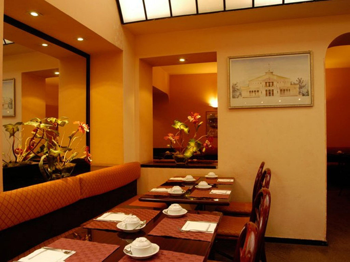Food & Drinks 5, Hotel Accademia, Rome