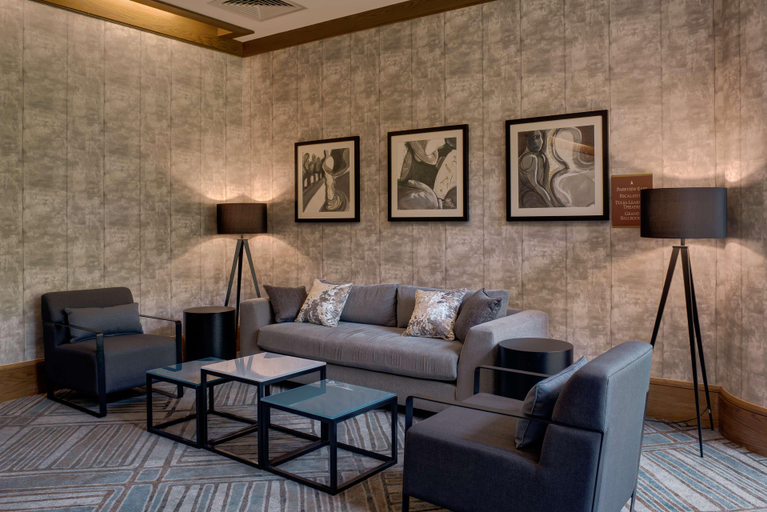Public Area 4, Doubletree By Hilton Tulsa - Warren Place, Tulsa