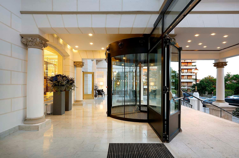 Public Area 4, Hotel Real, Cantabria