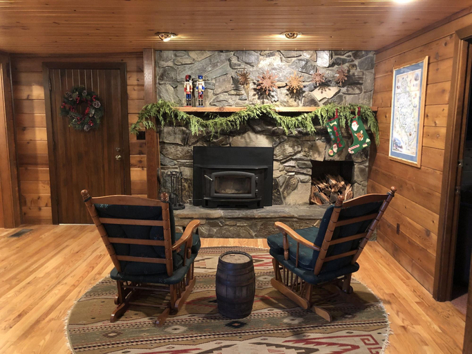 Public Area 2, Good Medicine Lodge Bed & Breakfast, Flathead