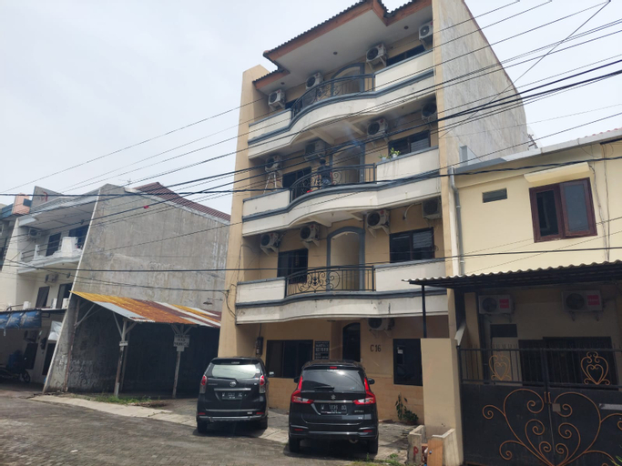 OYO 90870 C16 Siwalankerto, Surabaya