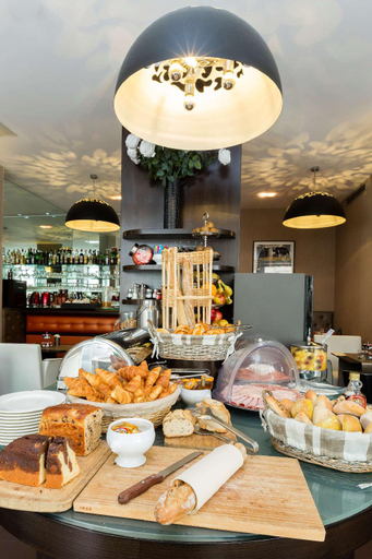 Food & Drinks, Elysees Bassano Hotel, Paris