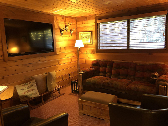 Bedroom 3, Good Medicine Lodge Bed & Breakfast, Flathead