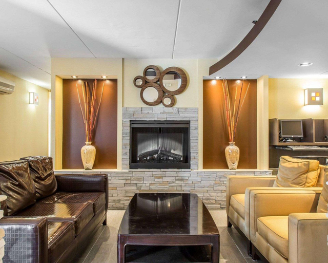 Public Area 2, Comfort Inn & Suites East Hartford - Hartford, Hartford