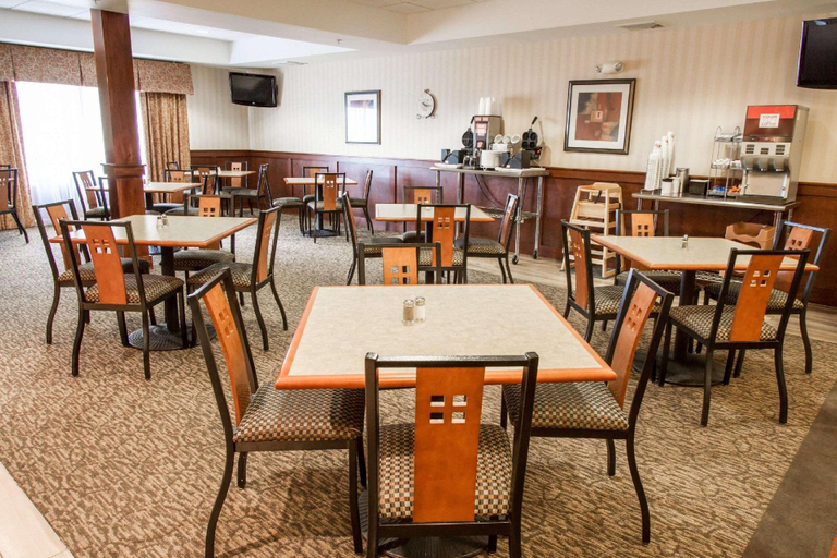 Others 5, Comfort Suites Grand Rapids North, Kent