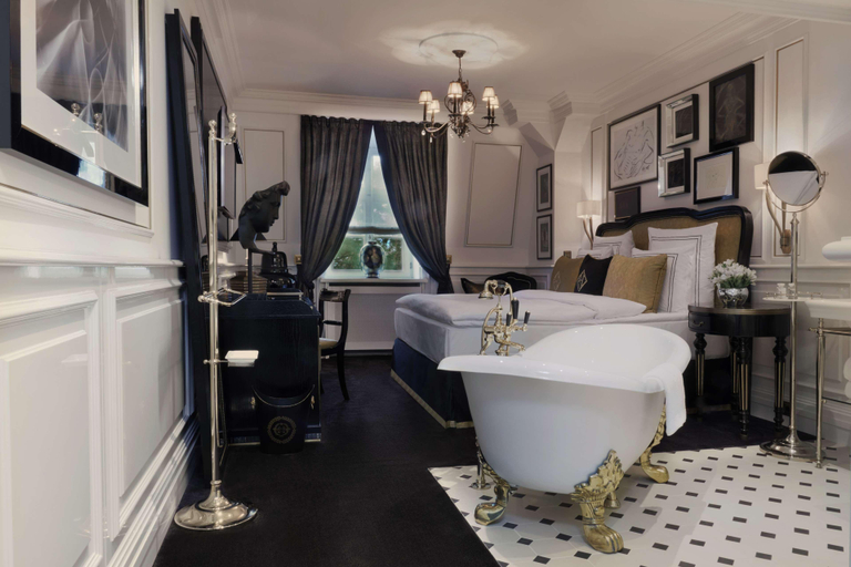 Bathroom 5, Schlosshotel Berlin, Berlin