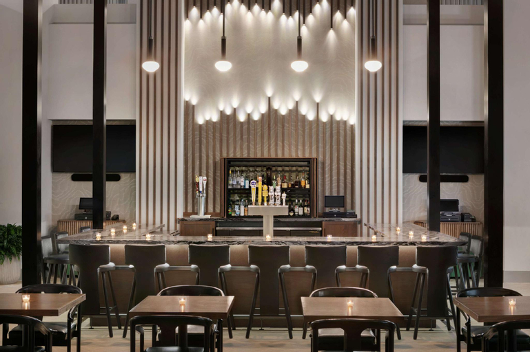 Food & Drinks 5, Embassy Suites Philadelphia Valley Forge, Chester