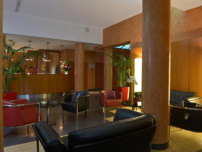 Public Area 3, Opera Cadet Hotel, Paris