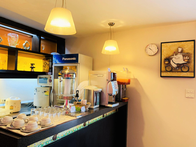 Dining Room 23