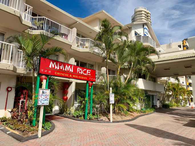 Food & Drinks 5, Outrigger Resort Burleigh, Gold Coast