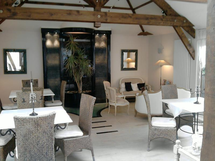 Food & Drinks 5, Hotel Saint Pierre, Maine-et-Loire