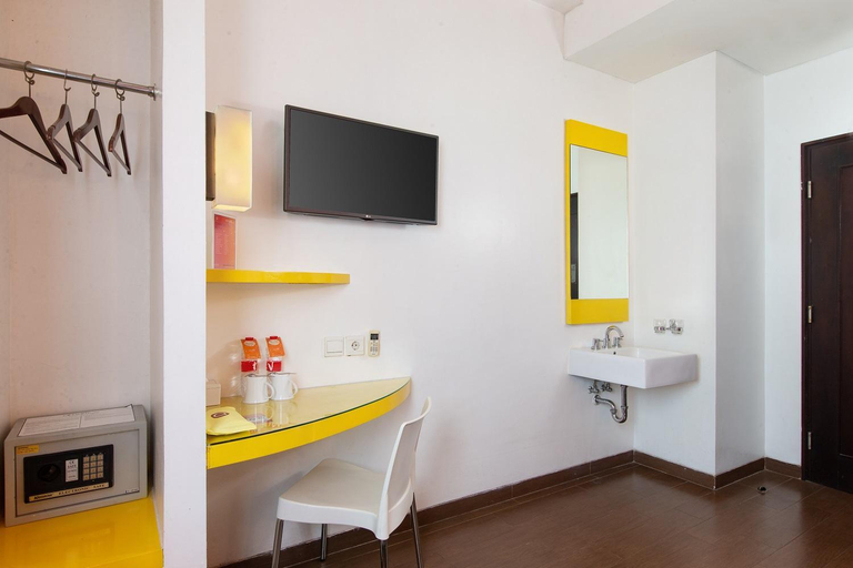 Bathroom 4, Amaris Hotel Pemuda Semarang, Semarang