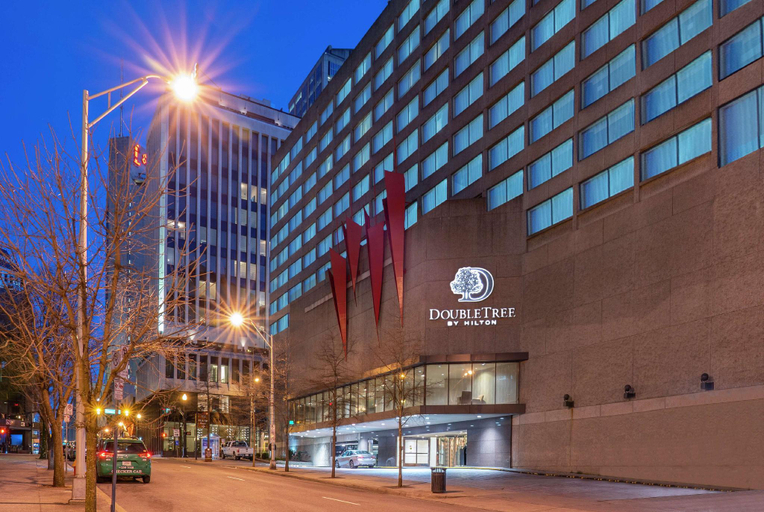 Exterior & Views 1, DoubleTree by Hilton Hotel Nashville Downtown, Davidson