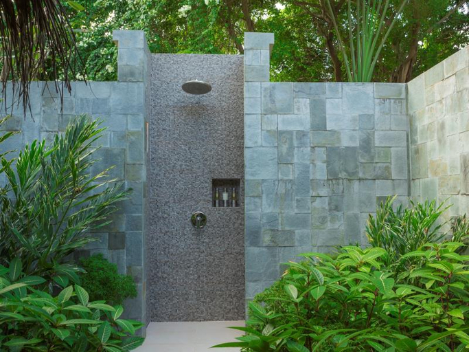 Bathroom 5, Baros Maldives, Kaafu Atoll