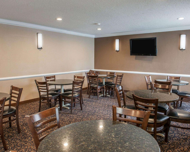 Food & Drinks 4, Comfort Inn Indianapolis South, Marion