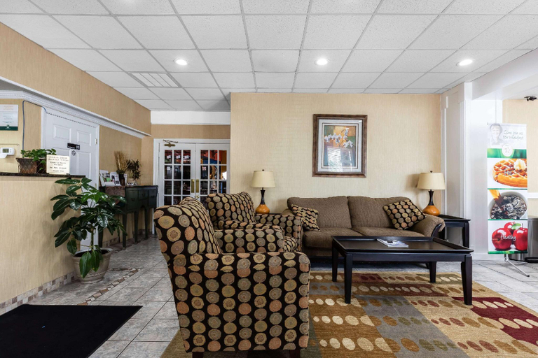 Public Area 2, Quality Inn Tullahoma, Coffee